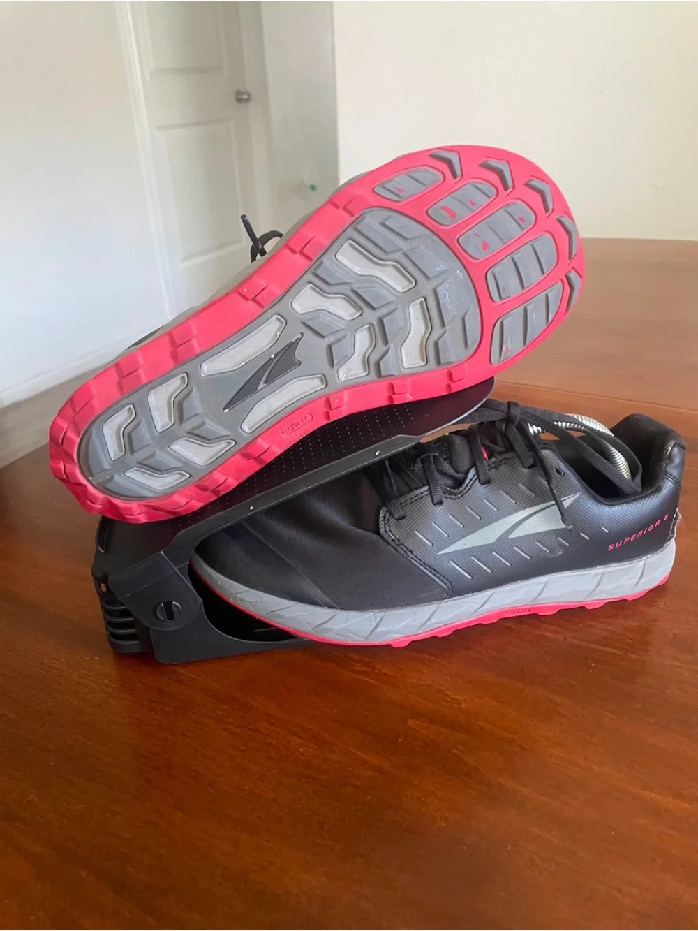 Altra superior trail